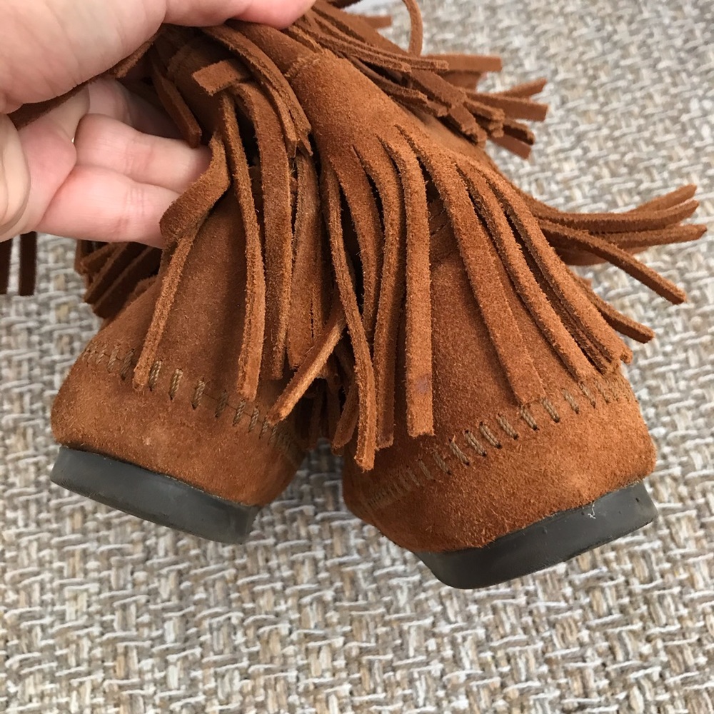 Minnetonka Brown Three Layer Fringe Moccasin Boot - image 8